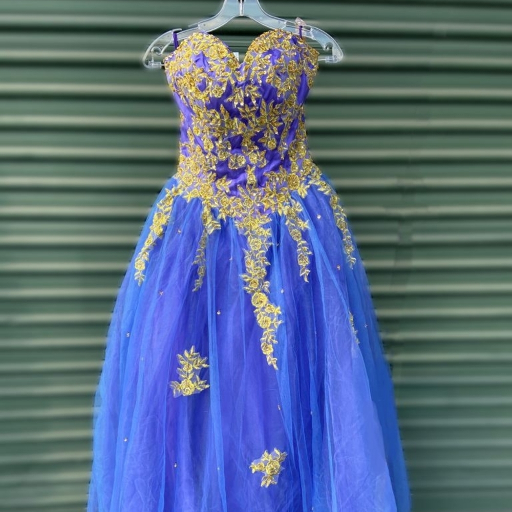 Brand new prom dress
